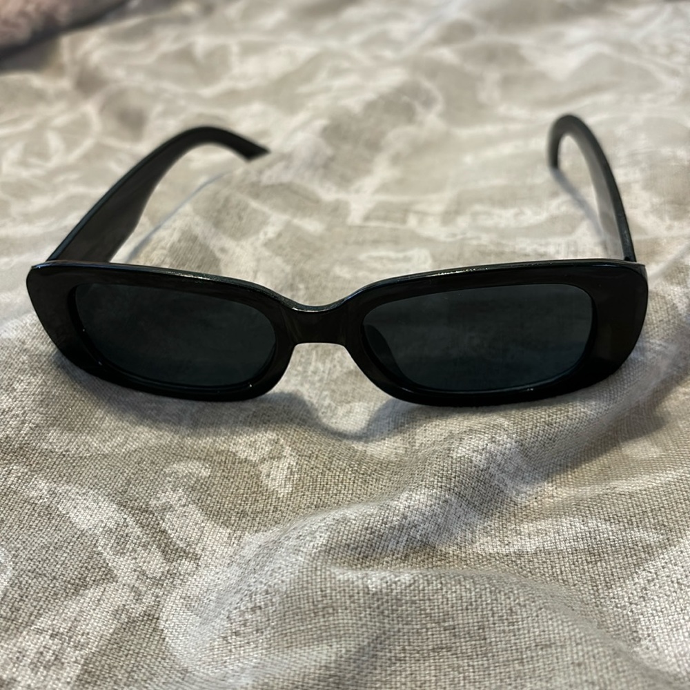 😎 Black Sunglasses 😎